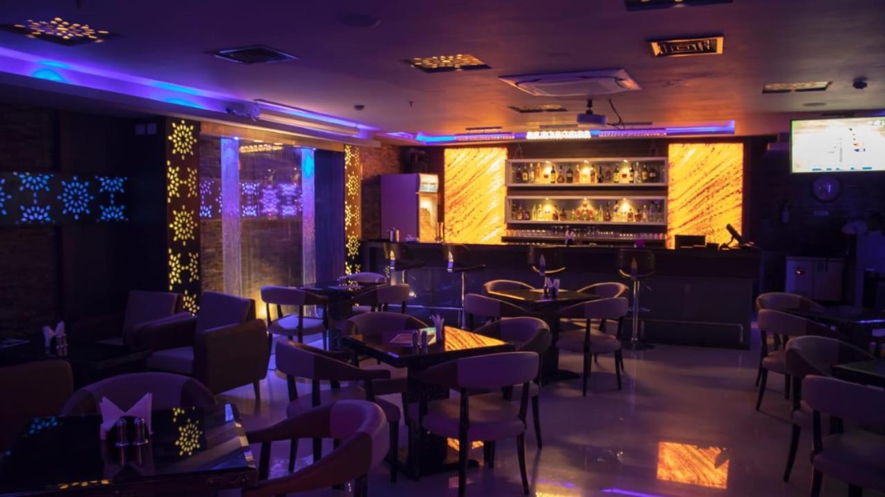 Hotel Srr Grand Ченнаи Экстерьер фото