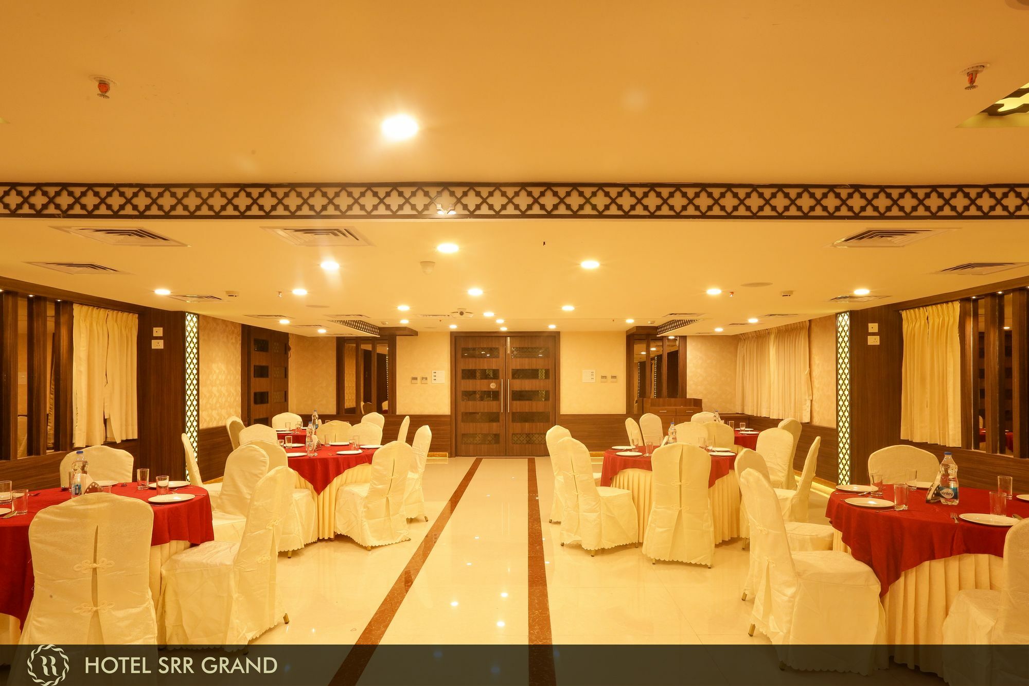 Hotel Srr Grand Ченнаи Экстерьер фото